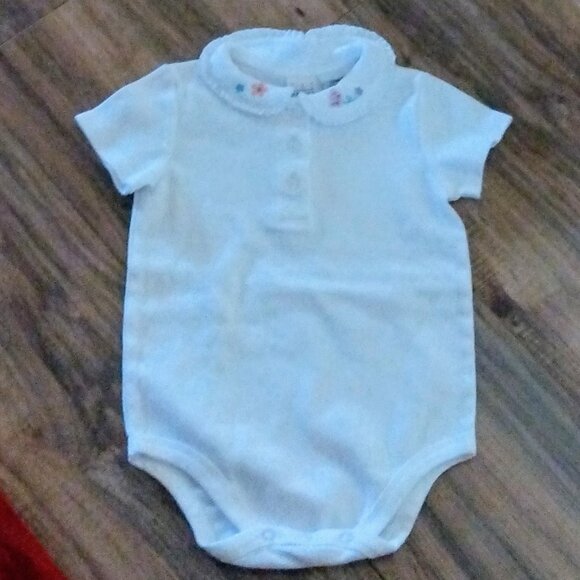 T.K.S. basics onesies - Picture 3 of 6